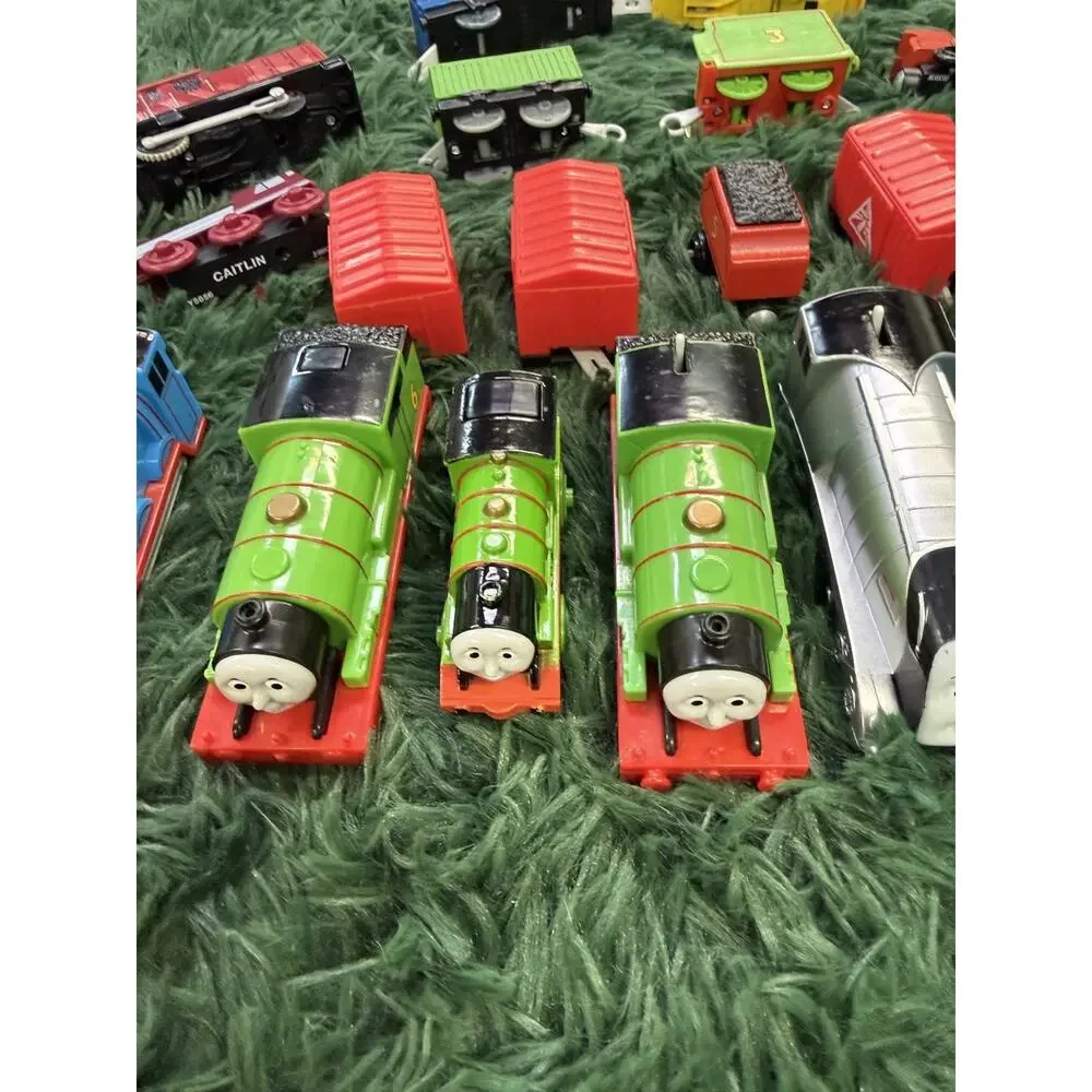 Thomas & Friends TrackMaster Motorized & Push Along Trains Lot - Locomotives &